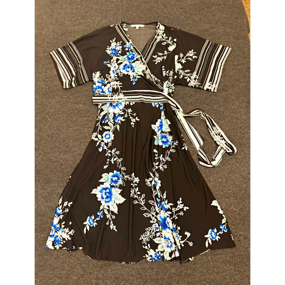 Studio One New York Floral Wrap Dress Black Blue V-Neck Short Sleeve Belted XL